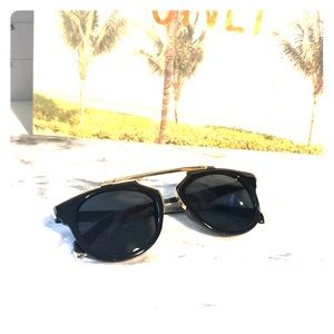BusyDayShopping.com Black trendy sunglasses